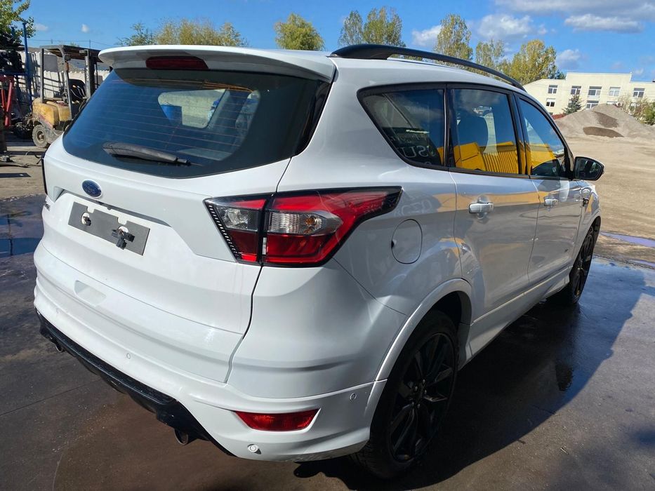 Dezmembrez Ford kuga E6 4X4 , 180 cai cod motor DW10F