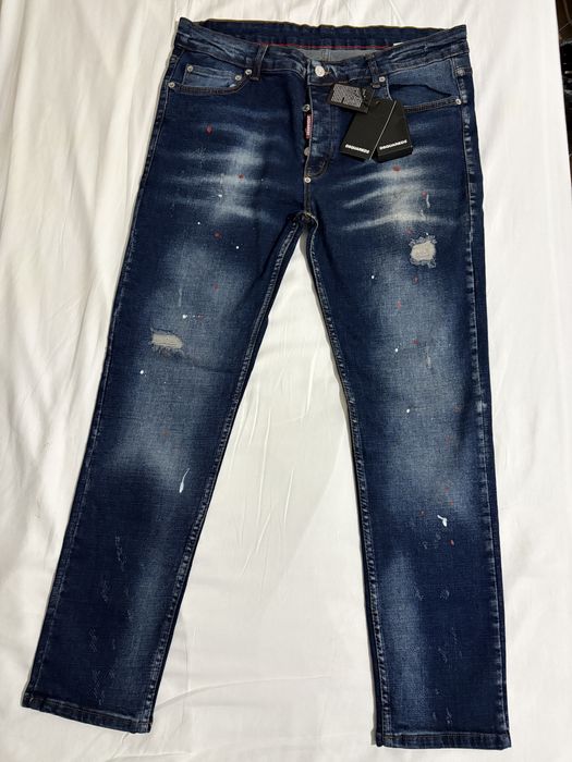 Blugi Dsquared 2 , noi cu eticheta