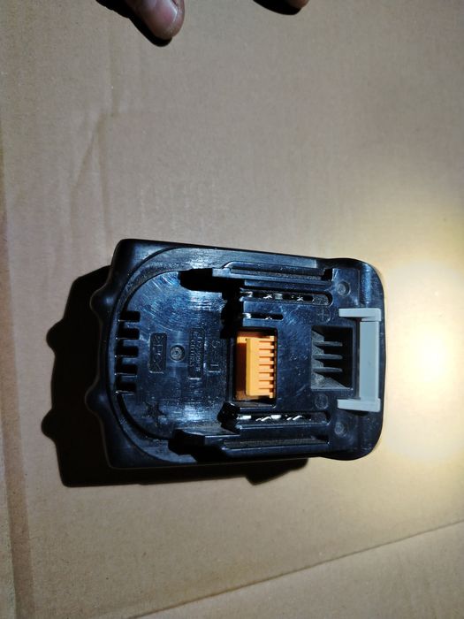 Baterie Makita BL1830 18v 3A în stare foarte bună.
