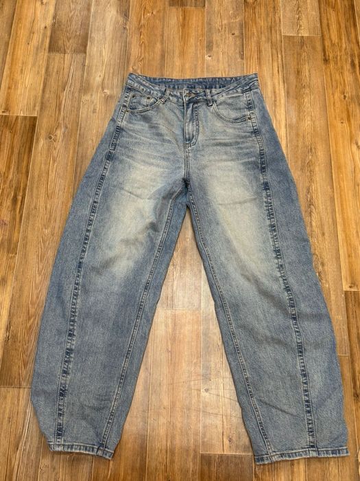 Продам свободные джинсы на 48 размер