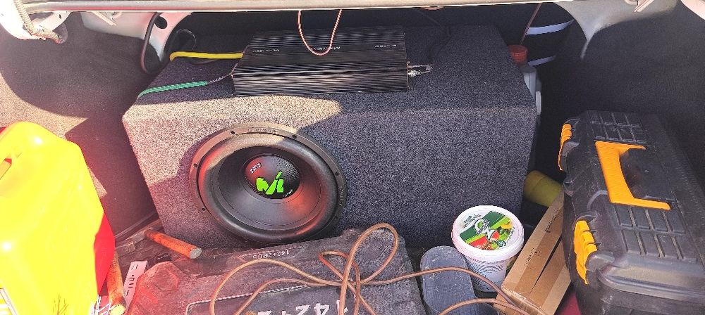 Сабвуфер состояние новый