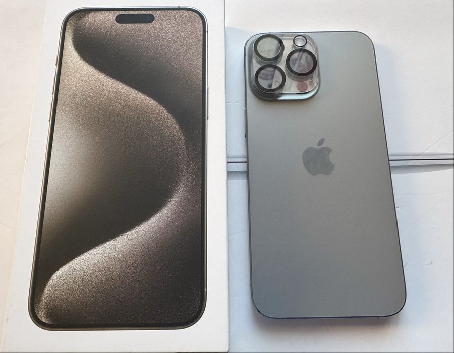 iPhone 15 Pro Max Natural Titanium Ca si Nou 10/10 - 90% baterie