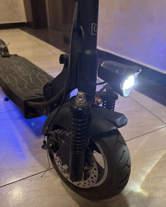 GT M4 Pro (электросамокат)