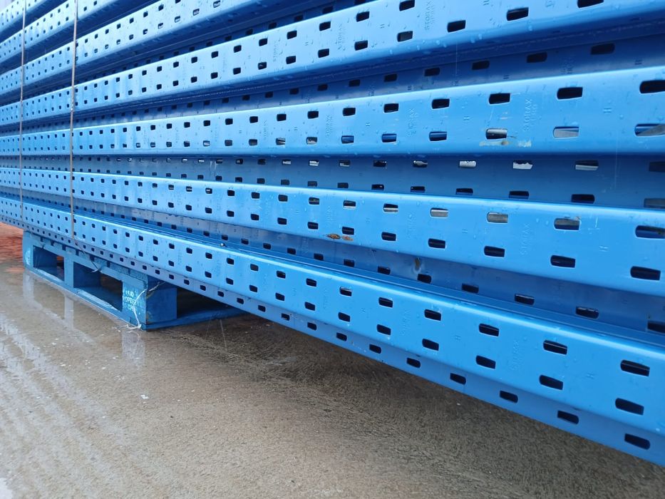 Rafturi metalice diferite modele