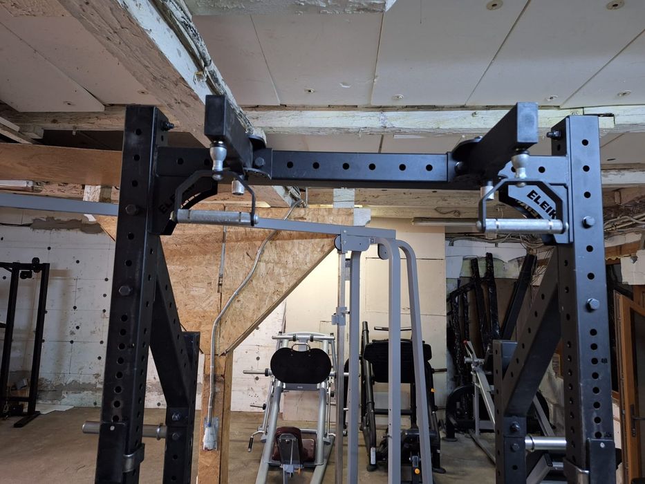 Power rack - multifuncțional Eleiko