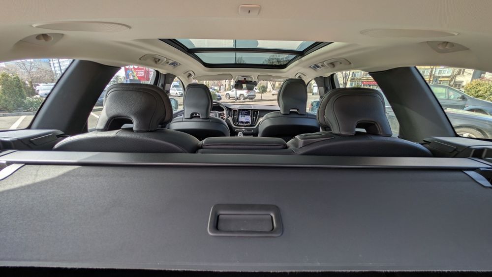 VOLVO XC60 2021 — imagine 26