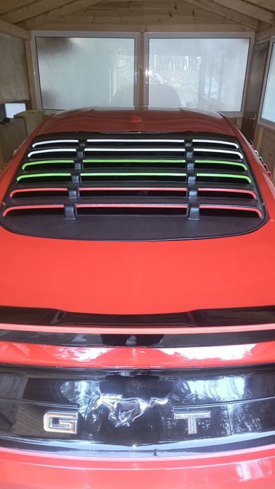 Форд мустанг фейслифт . 31000  евро.