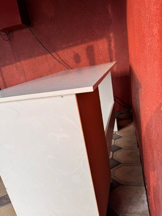 Продам стол компьютерный