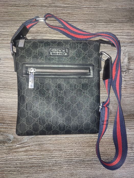 продаю барсетку Gucci