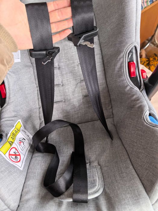 Продавам запазена бебешка количка