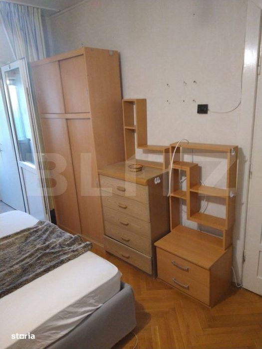 Casa individuala de inchiriat, cu 5 camere, 250 mp, zona Cetate