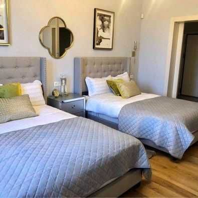 Продаваме Двустаен Апартамент В Зона Б-5