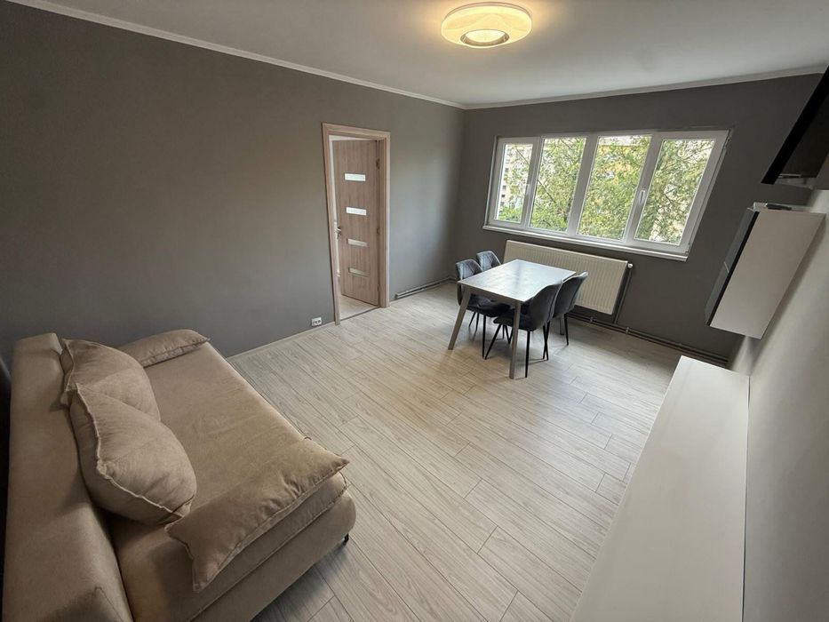 Ofer spre închiriere Apartament 3 Camere zona Spitalului Nou