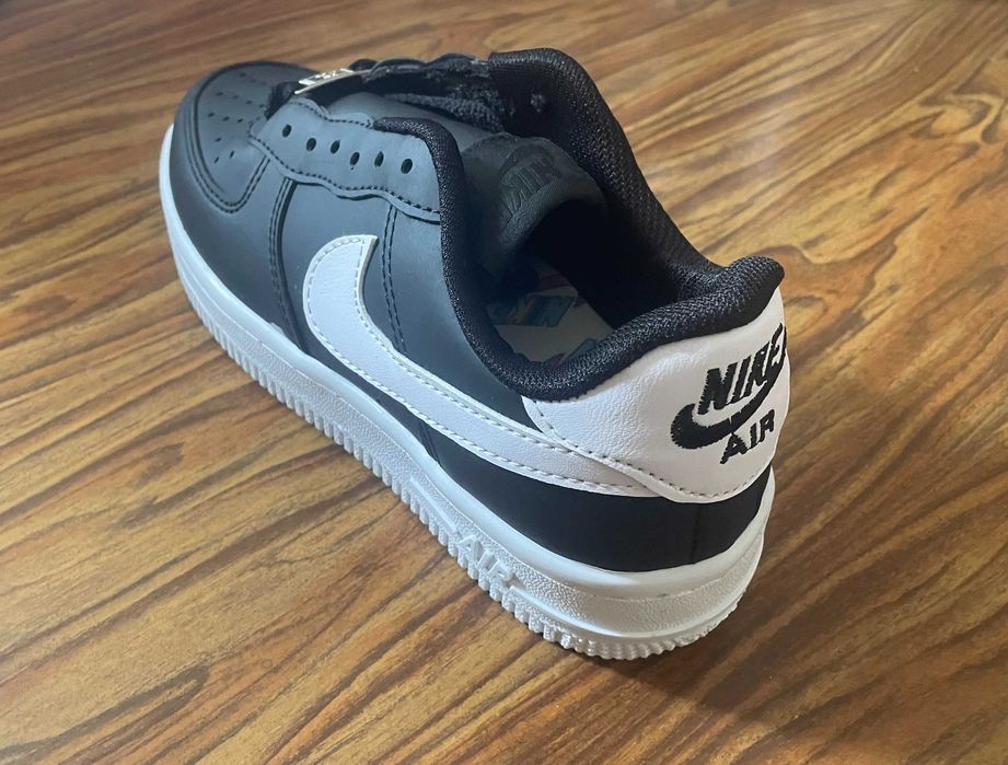 Nike Air Force 1 !!! 37 номер !!! 20 евро !!!