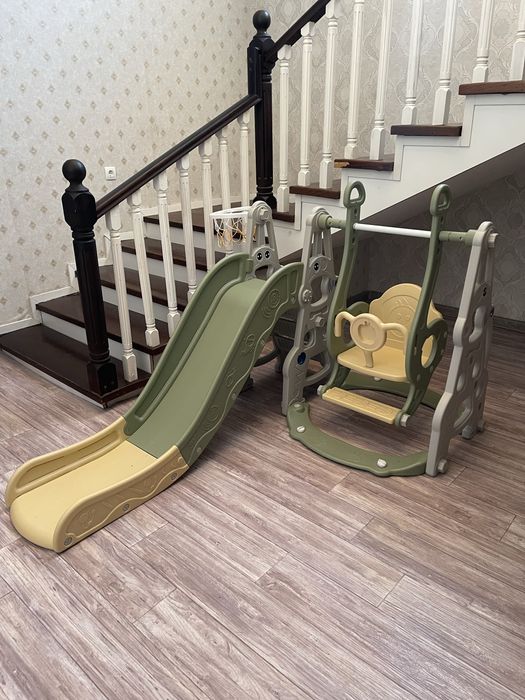 Детские горка с качелей