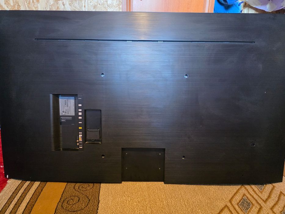 Vând Smart TV  Samsung diagonala 163cm cu un defect