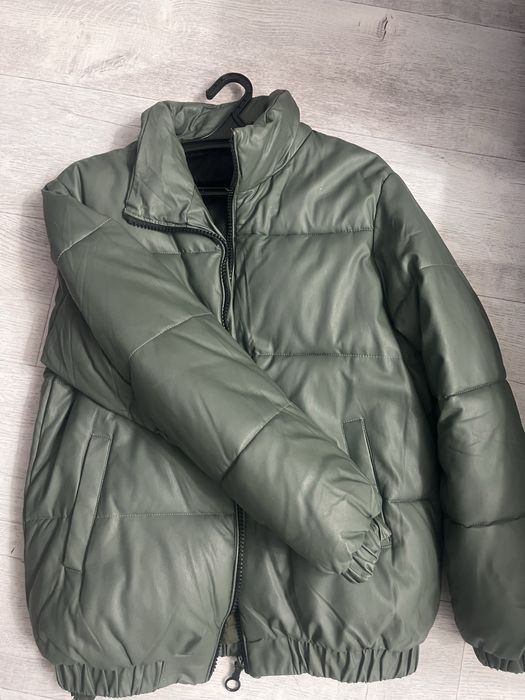 Куртка эко кожа.