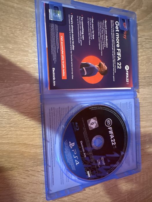 Vand FiFa 22 pentru ps 4