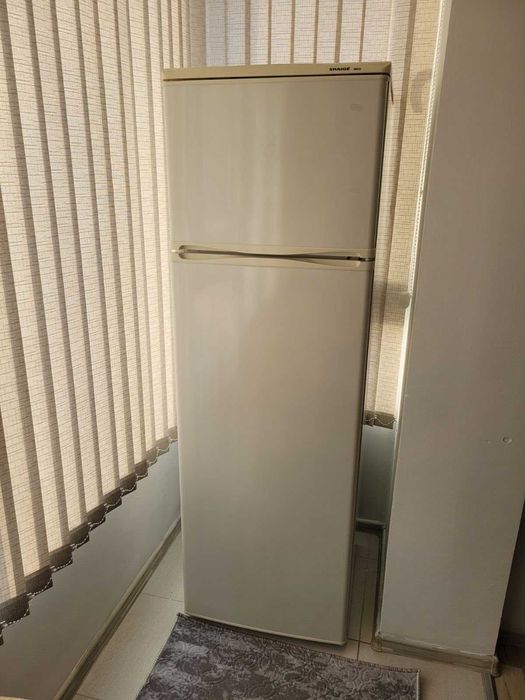 Хладилник с камера