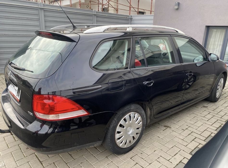 Vând Golf 5 break 1,9 TDI