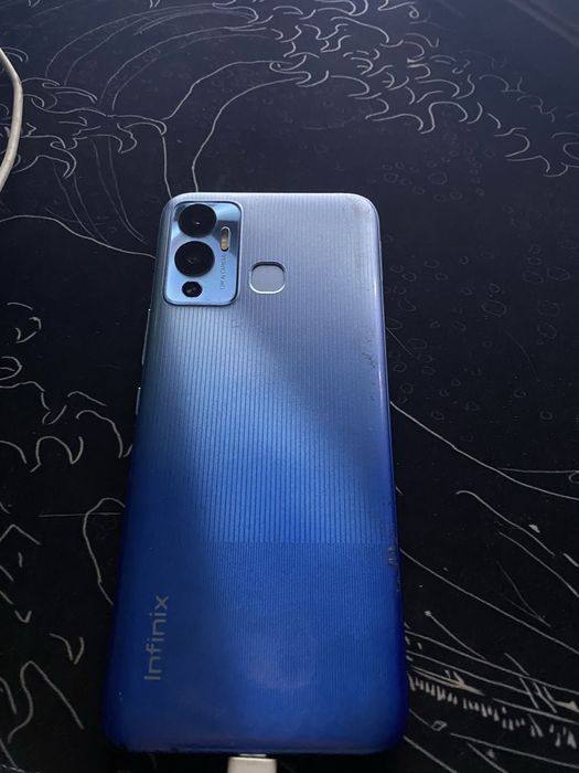 Продам смартфон infinix hot 12 PLAY NFC ТОРГ!!