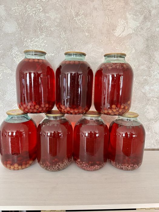 Продам домашние заготовки,компоты.