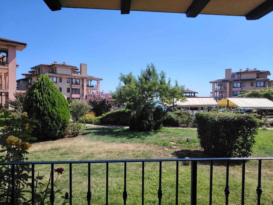 Апартамент под наем в "Калиакрия Ризорт"