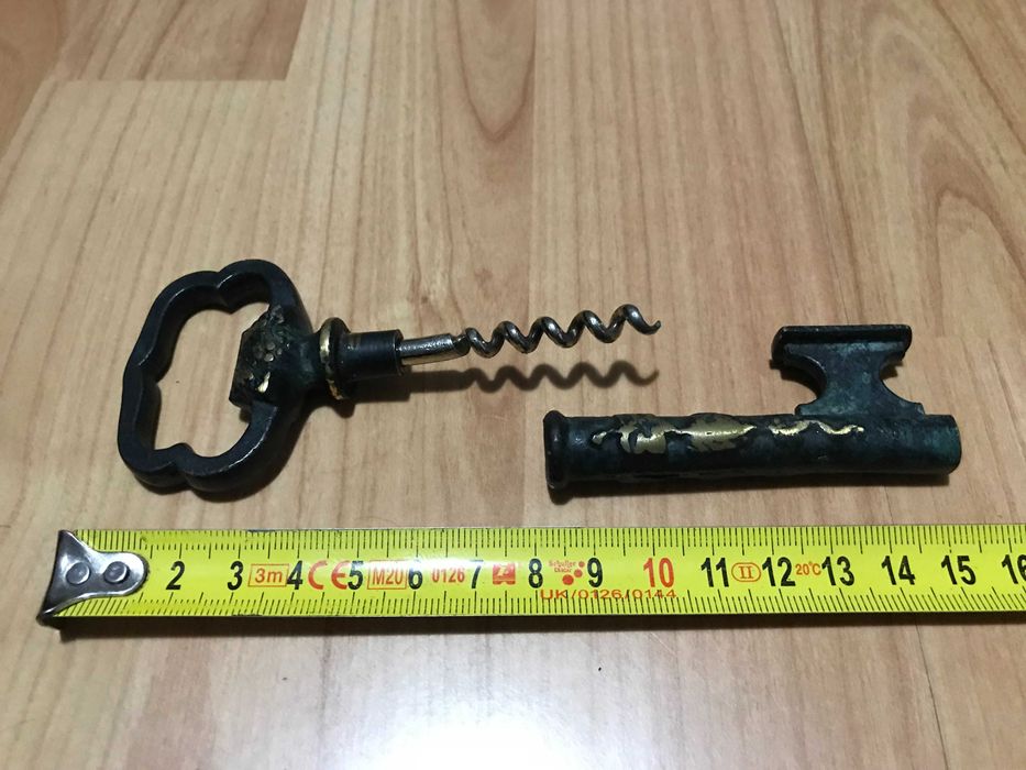 Cheie decorativa tirbuson