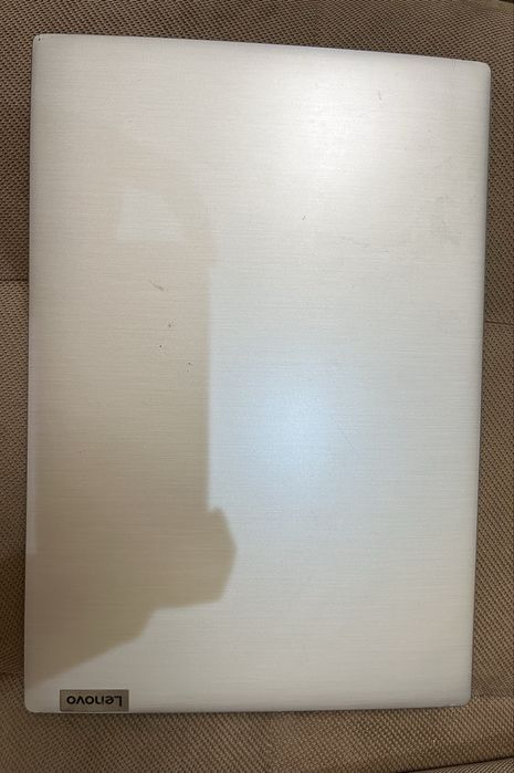 Лаптоп Lenovo,UHD Graphics 128mb