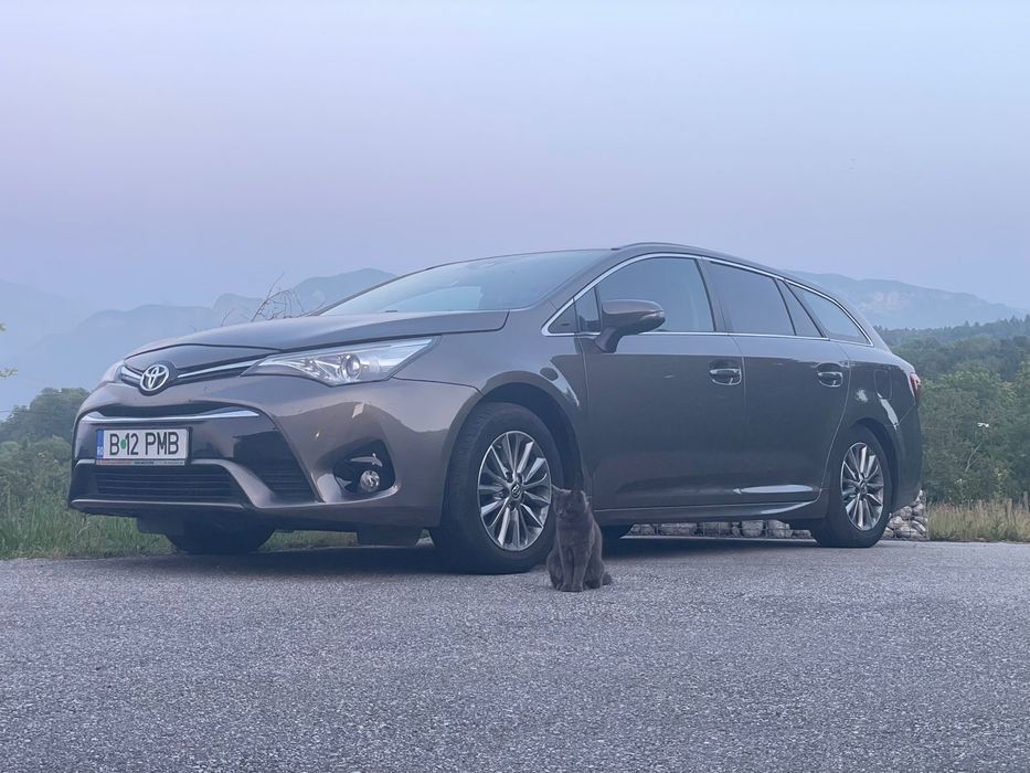 Toyota avensis 2017 1.8 benzina GPL cutie automata