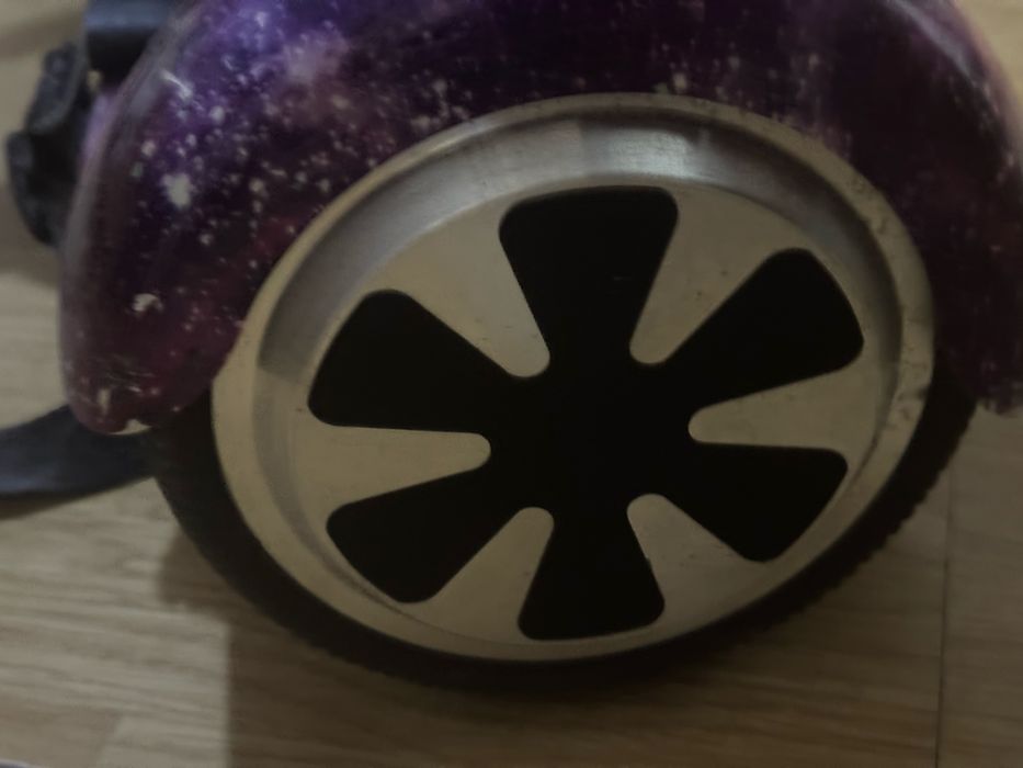 Se vinde pachet complet ideal pentru copii: Hoverboard electric model Space/Purple Galaxy împreună cu scaunul suplimentar (Hoverkart) detașabil