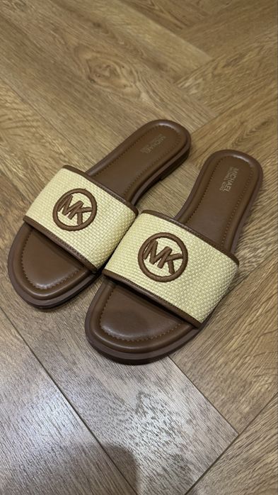 Michael kors сланцы р37