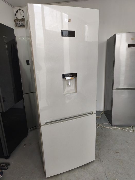 Combina frigorifica Beko Whirlpool LG Artic