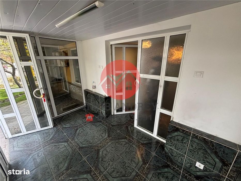 Spatiu ultracentral parter 57 mp, 3 camere, vad excelent