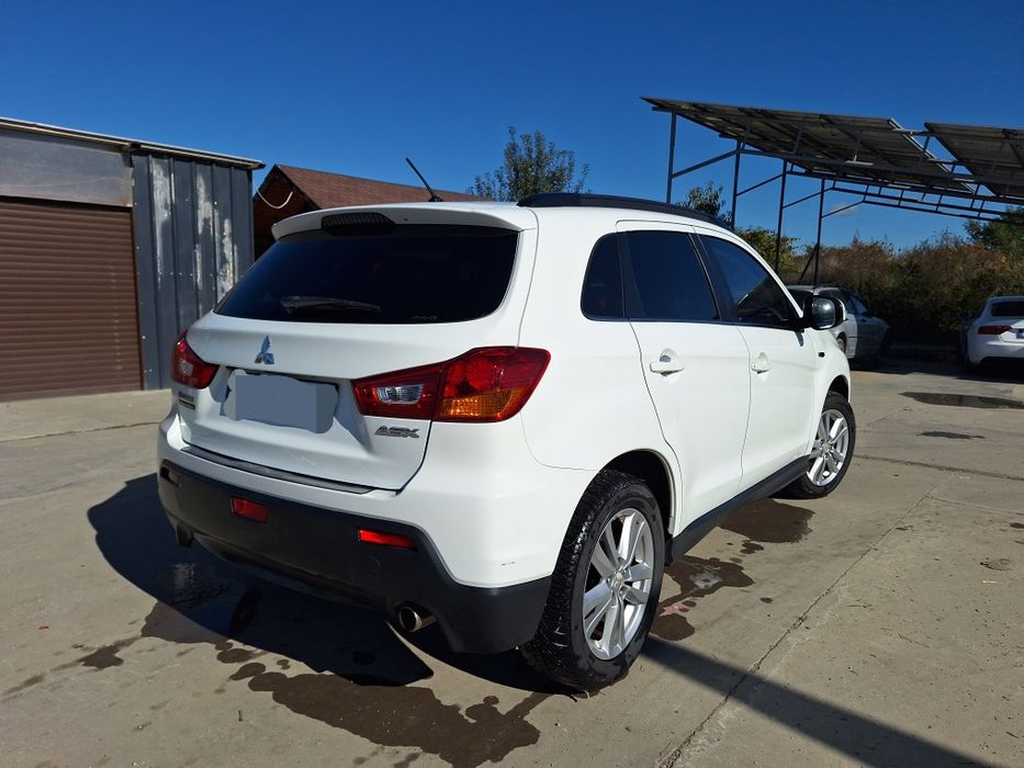 MITSUBISHI ASX 2011 — imagine 3