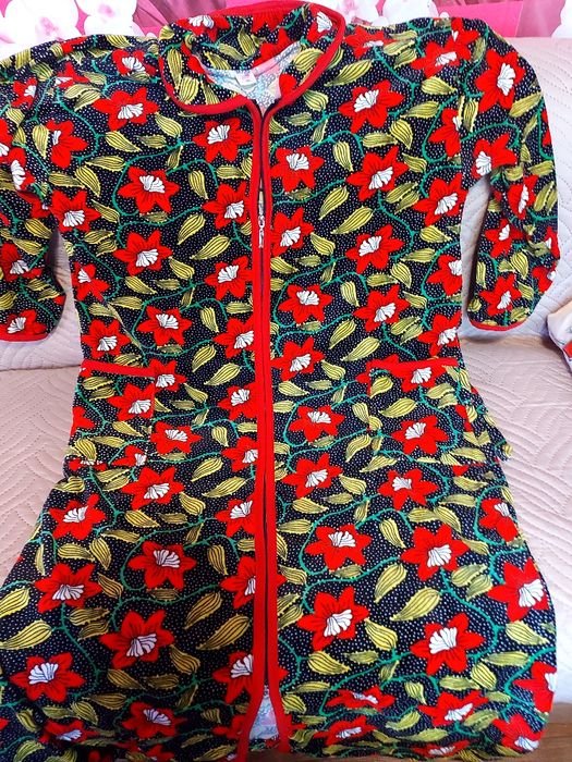 Нова плътна еластична рокля размер 7XL