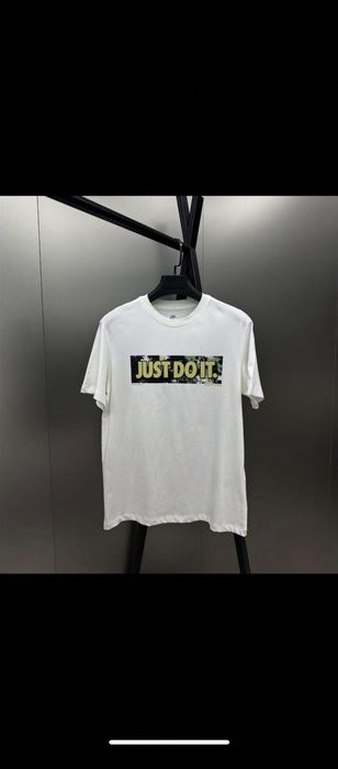 Тениска Nike Л размер