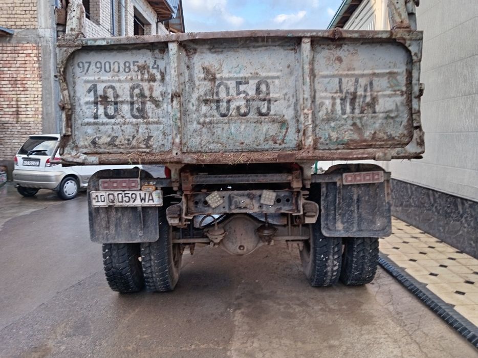 ЗИЛ4502 самавал сотилади.