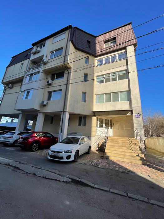 Închiriez garsonieră Piață Progresul