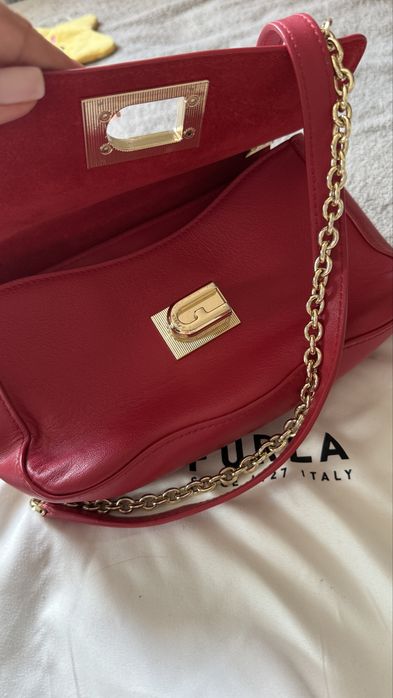 Оригинална дамска чанта Furla 1927 – естествена кожа