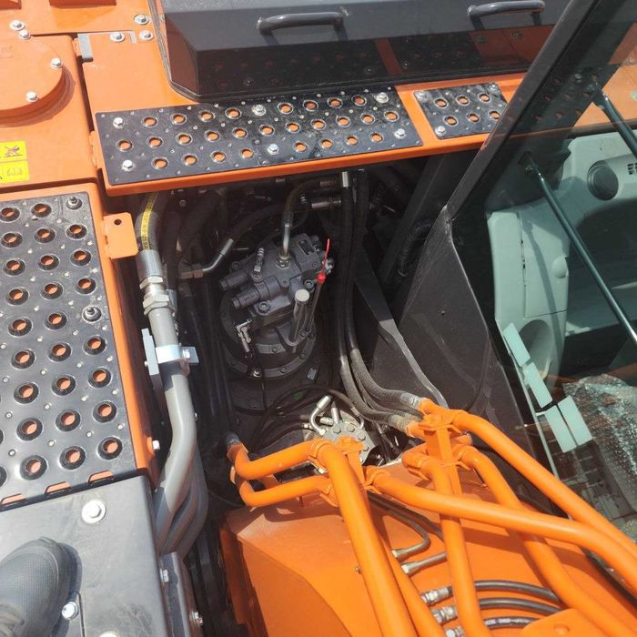 Колесный экскаватор Hitachi ZX190W-5A