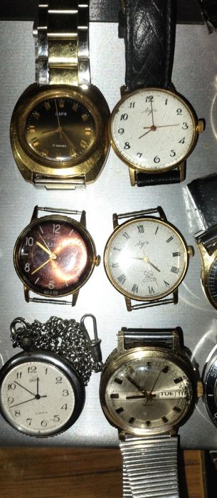 Часы коллекция продам