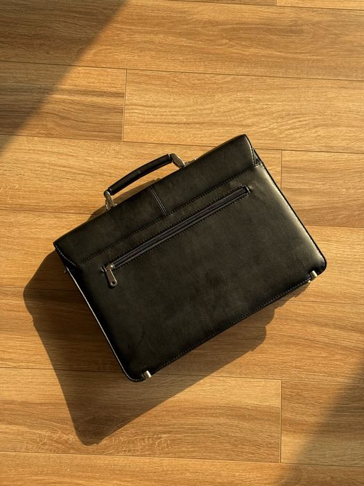 Портфель кожаный