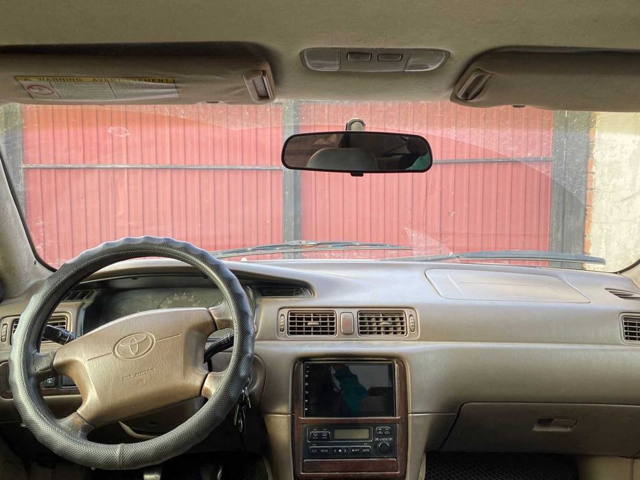Toyota Camry 25 2000г