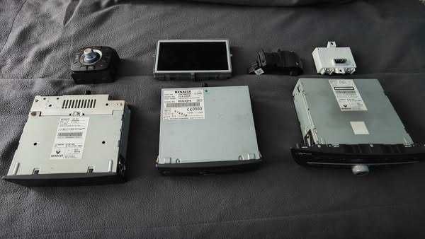 CD player, unitati control, ecran navigatie Carminat Renault Laguna 3