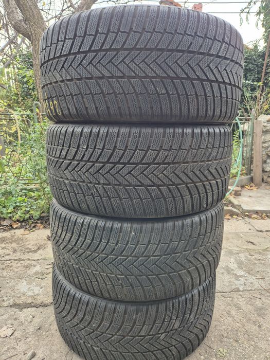 265 40 21 Anvelope de iarnă Bridgestone Dot 27.22