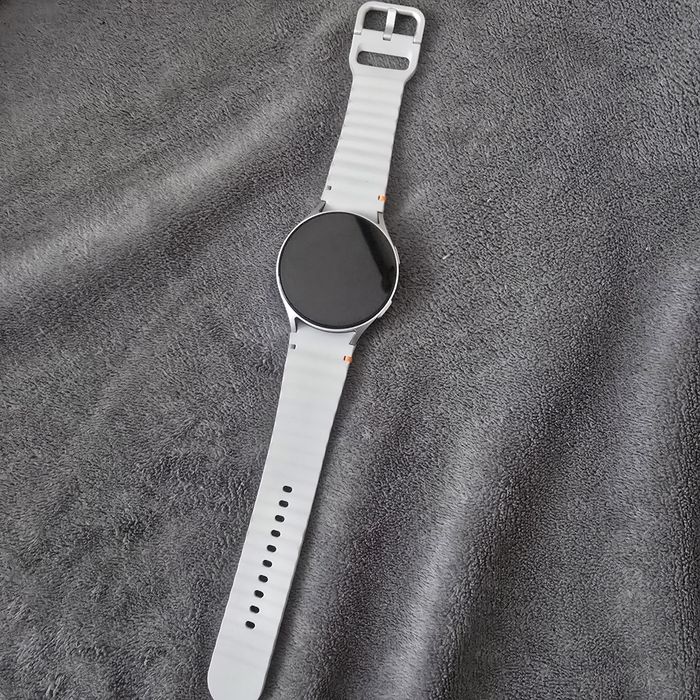 Продам Смарт-часы Samsung Galaxy Watch7