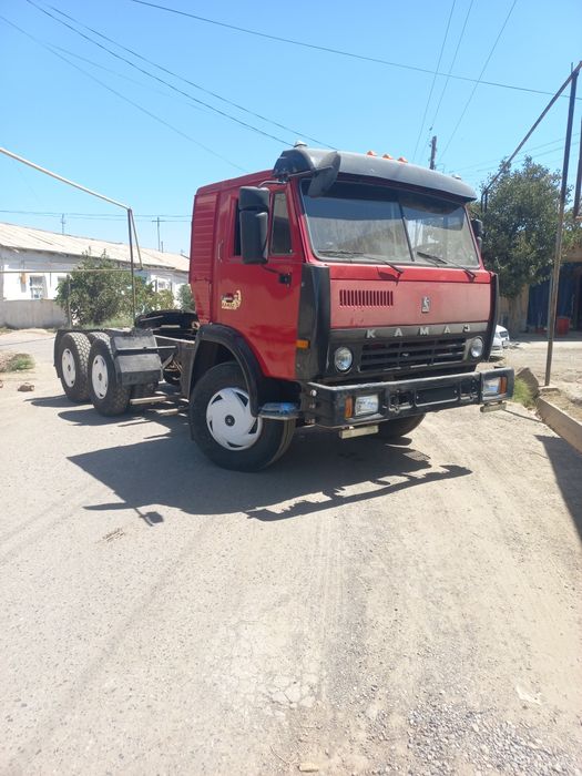 Kamaz tegach sotiladi