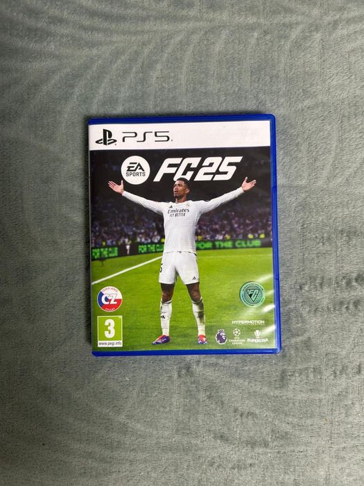 Vând FIFA 23, FC 24, FC 25.