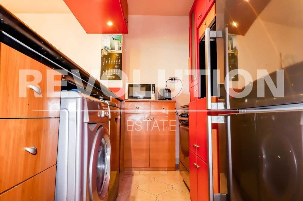 Дава се под наем Четиристаен апартамент в Варна, Чайка - 130 кв.м за 847.62 € - Снимка #3